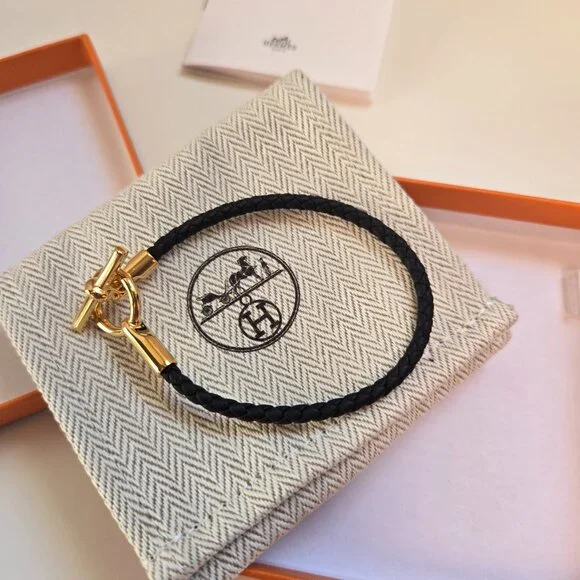 Hermes box and pouch. - Picture 4 of 4